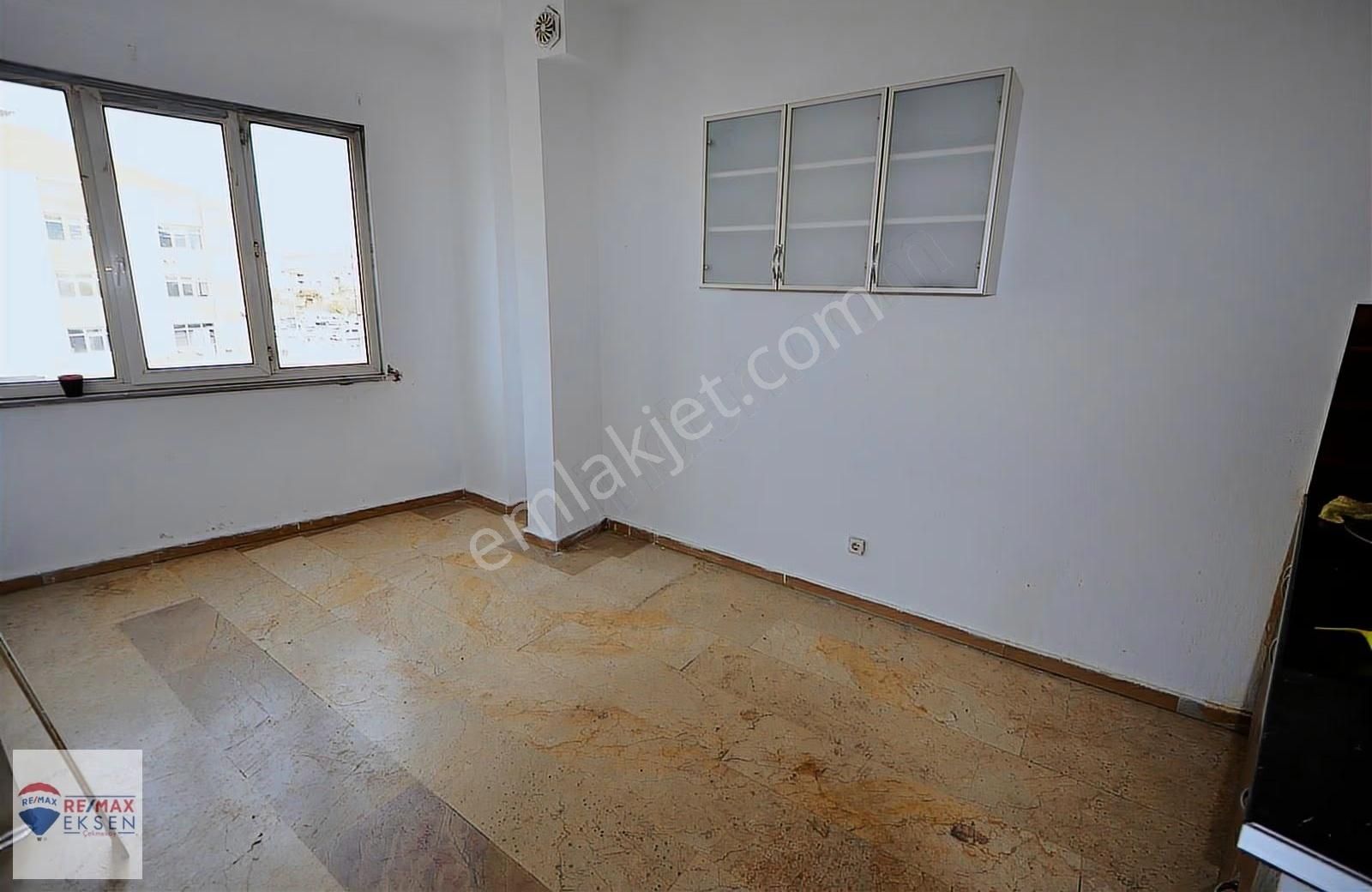 Dudulluda 260 M2 Ofis Katta Tek Diğer İş Kollarına Uygun Kira - Görsel 9