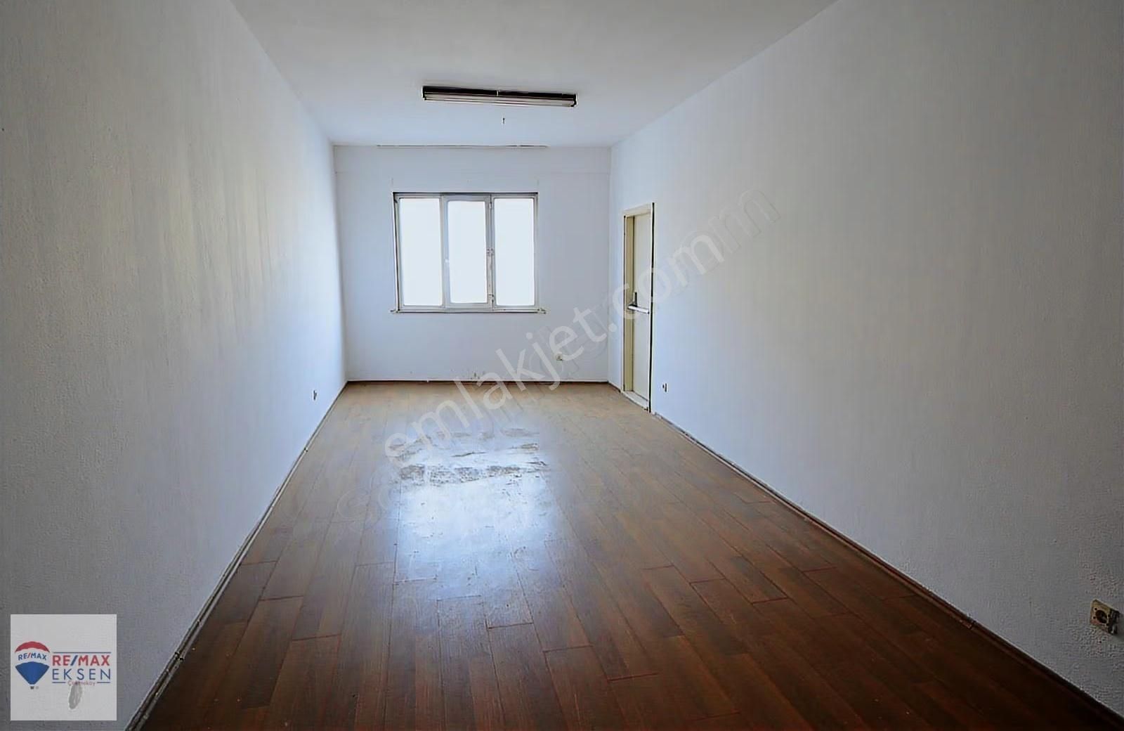 Dudulluda 260 M2 Ofis Katta Tek Diğer İş Kollarına Uygun Kira - Görsel 17