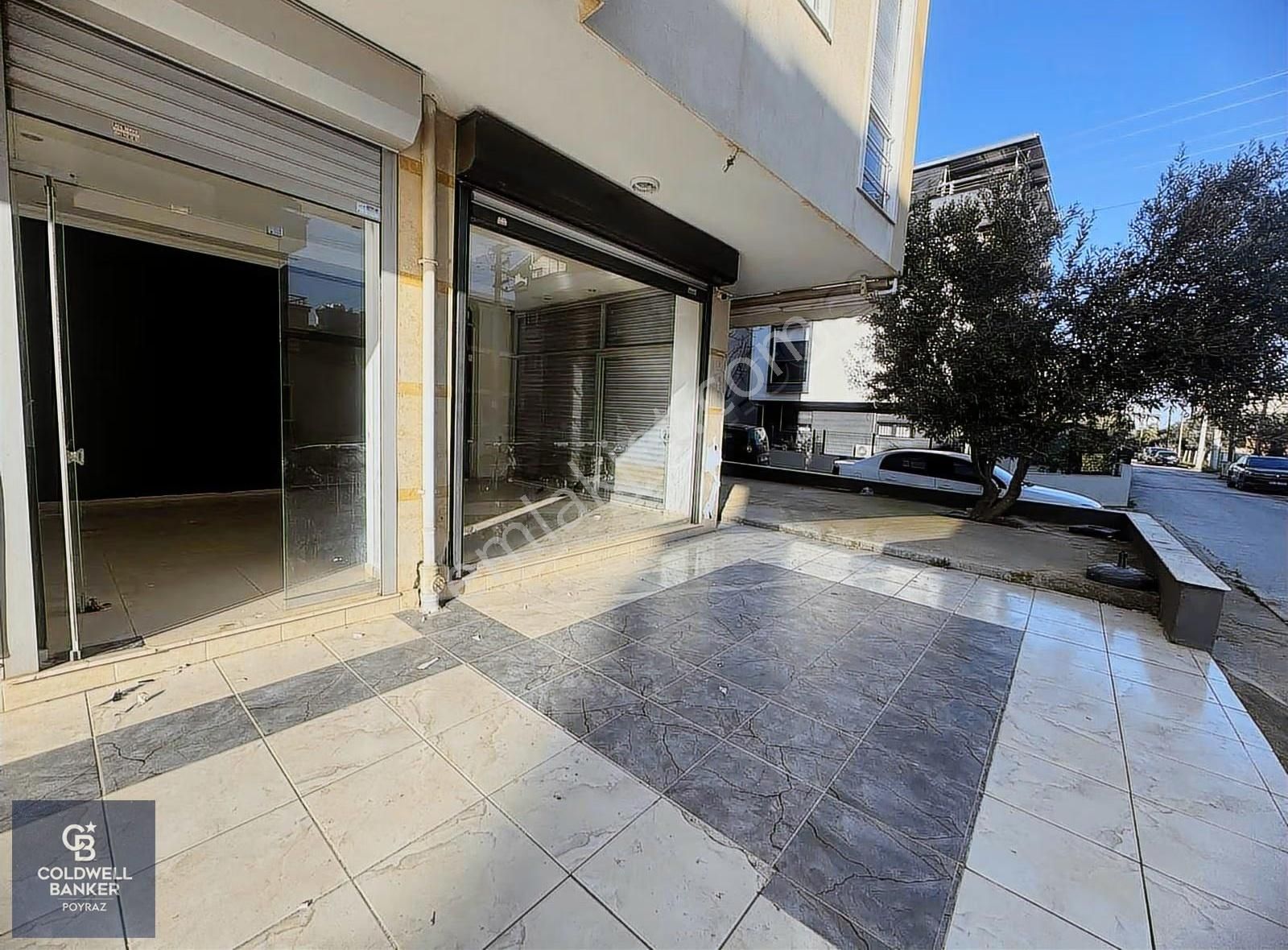 Menderes Coldwell Banker Poyraz'dan Merkezi Konum Köşe Dükkan