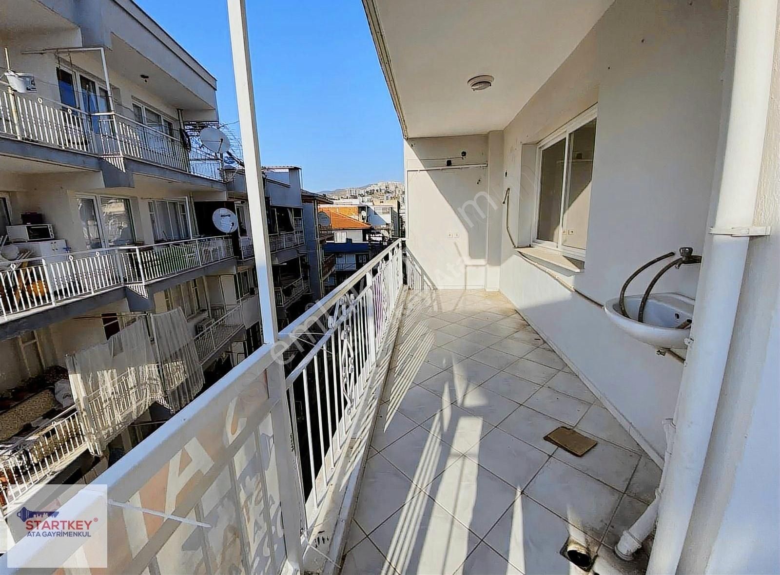 Bayraklı Yamanlar Mahallesi 3+1 Kiralık Daire - Görsel 17