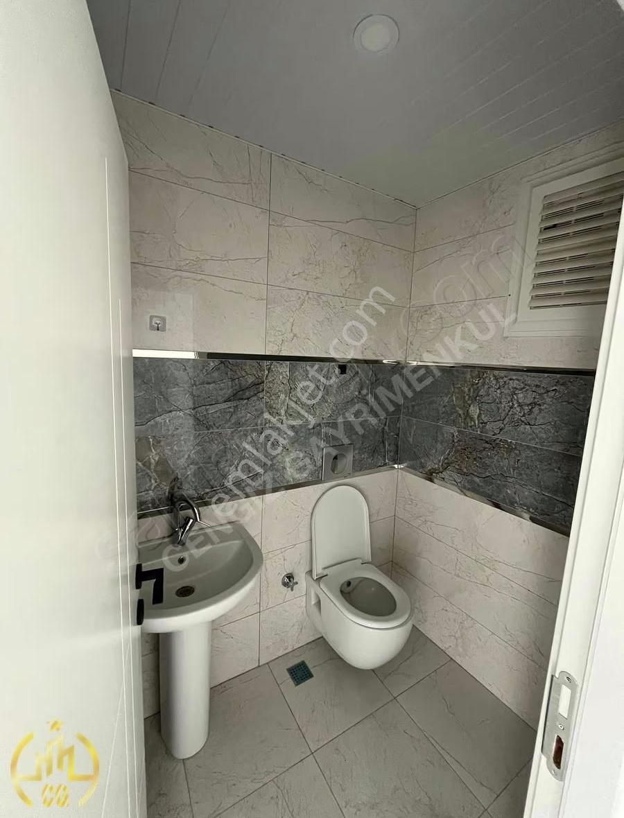 Ilıca Merkezde Geniş Ferah 3+1 Kiralık Daire - Görsel 2