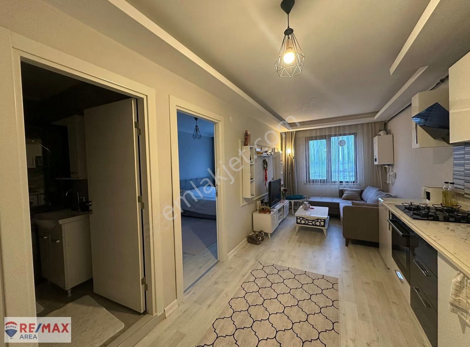 Remax Area Dan Kurtuluş Da Eşyalı Satılık Ara Kat 1+1 Daire - Görsel 23