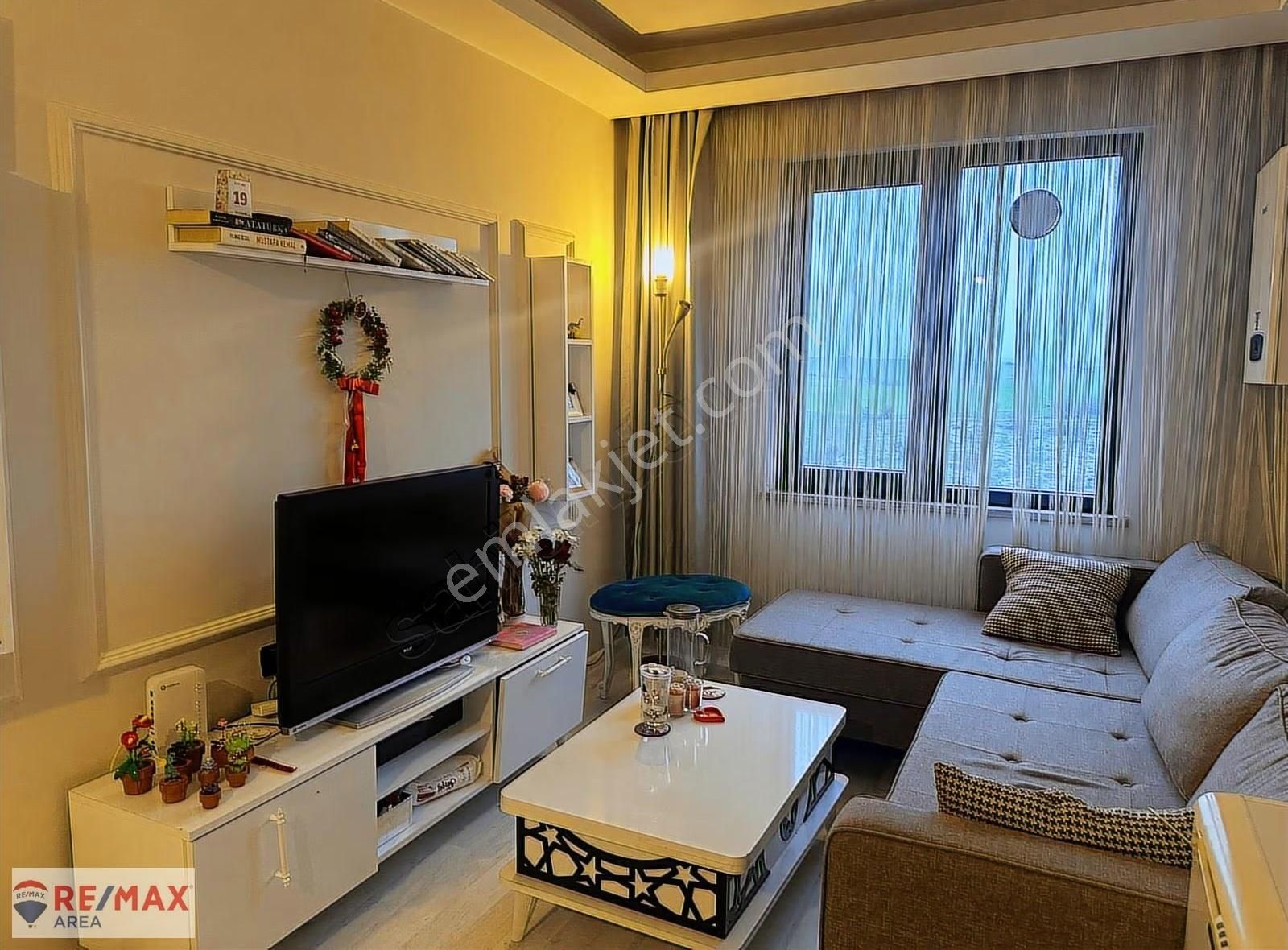 Remax Area Dan Kurtuluş Da Eşyalı Satılık Ara Kat 1+1 Daire - Görsel 21