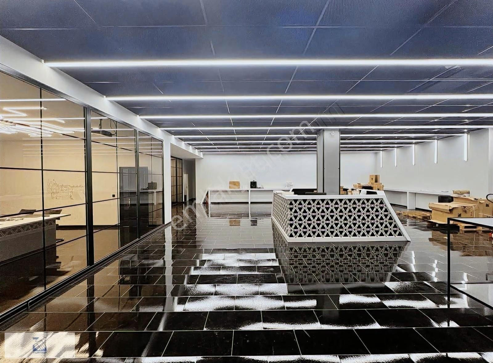 Sunflower Avm'de Büyük Metrekareli Satılık Mağaza