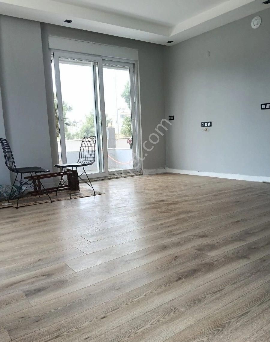 Kiralık 3+1 Yüksek Giriş Havuzlu Daire Ayrı Mutfak - Görsel 7