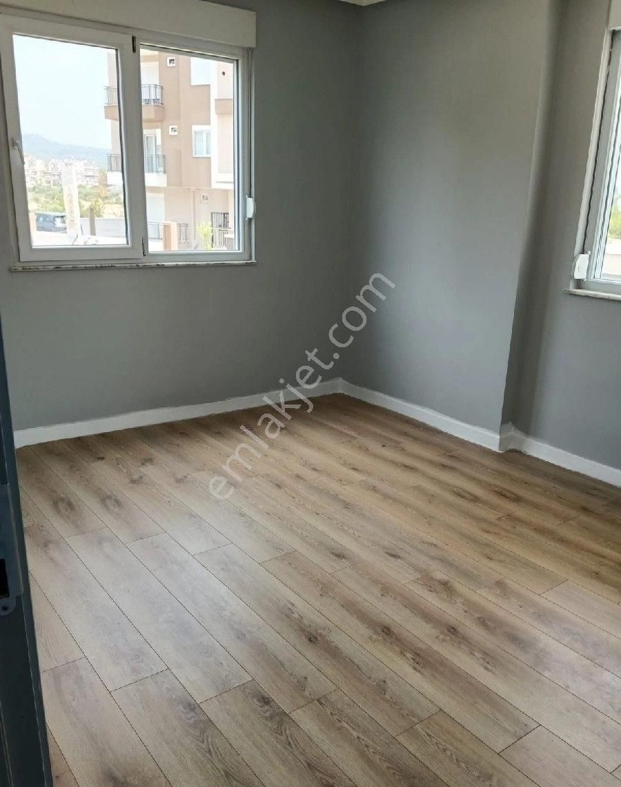 Kiralık 3+1 Yüksek Giriş Havuzlu Daire Ayrı Mutfak - Görsel 5