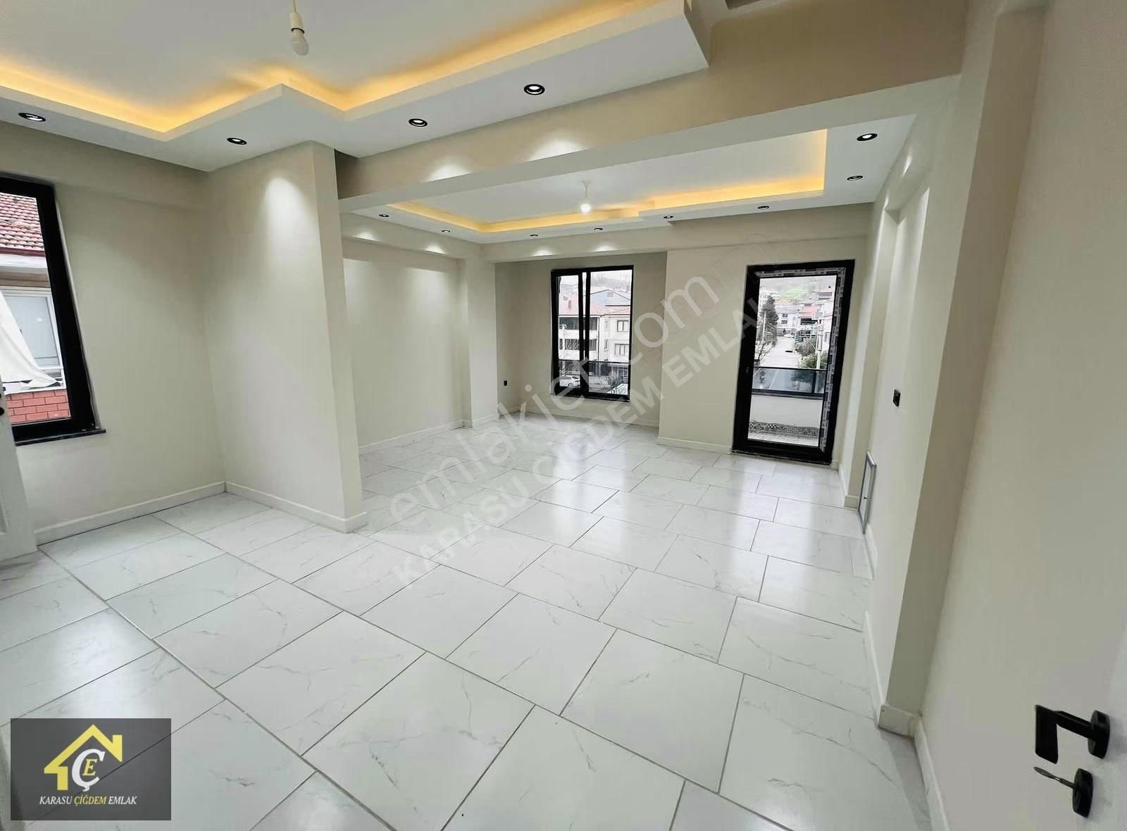 Karasuda 3+1 Yerden Isıtmalı Tripleks Yapı Çiğdem Emlak - Görsel 22