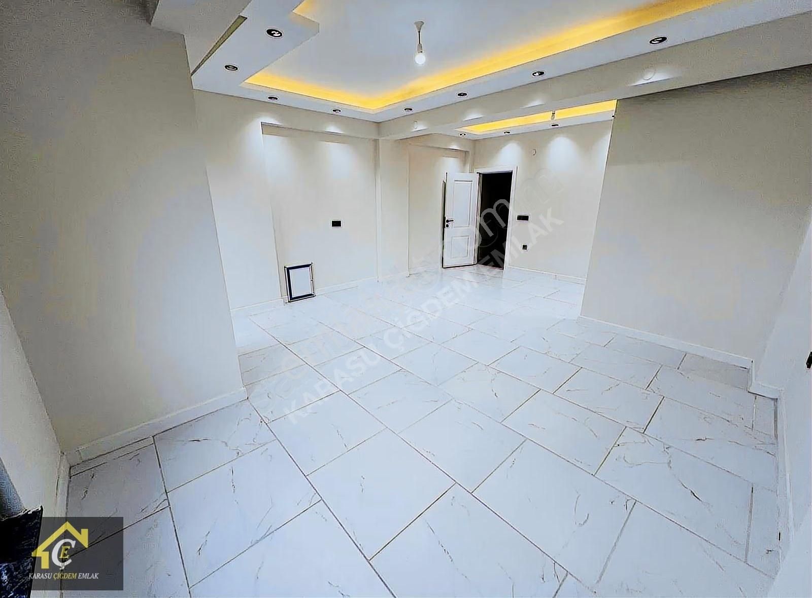 Karasuda 3+1 Yerden Isıtmalı Tripleks Yapı Çiğdem Emlak - Görsel 5