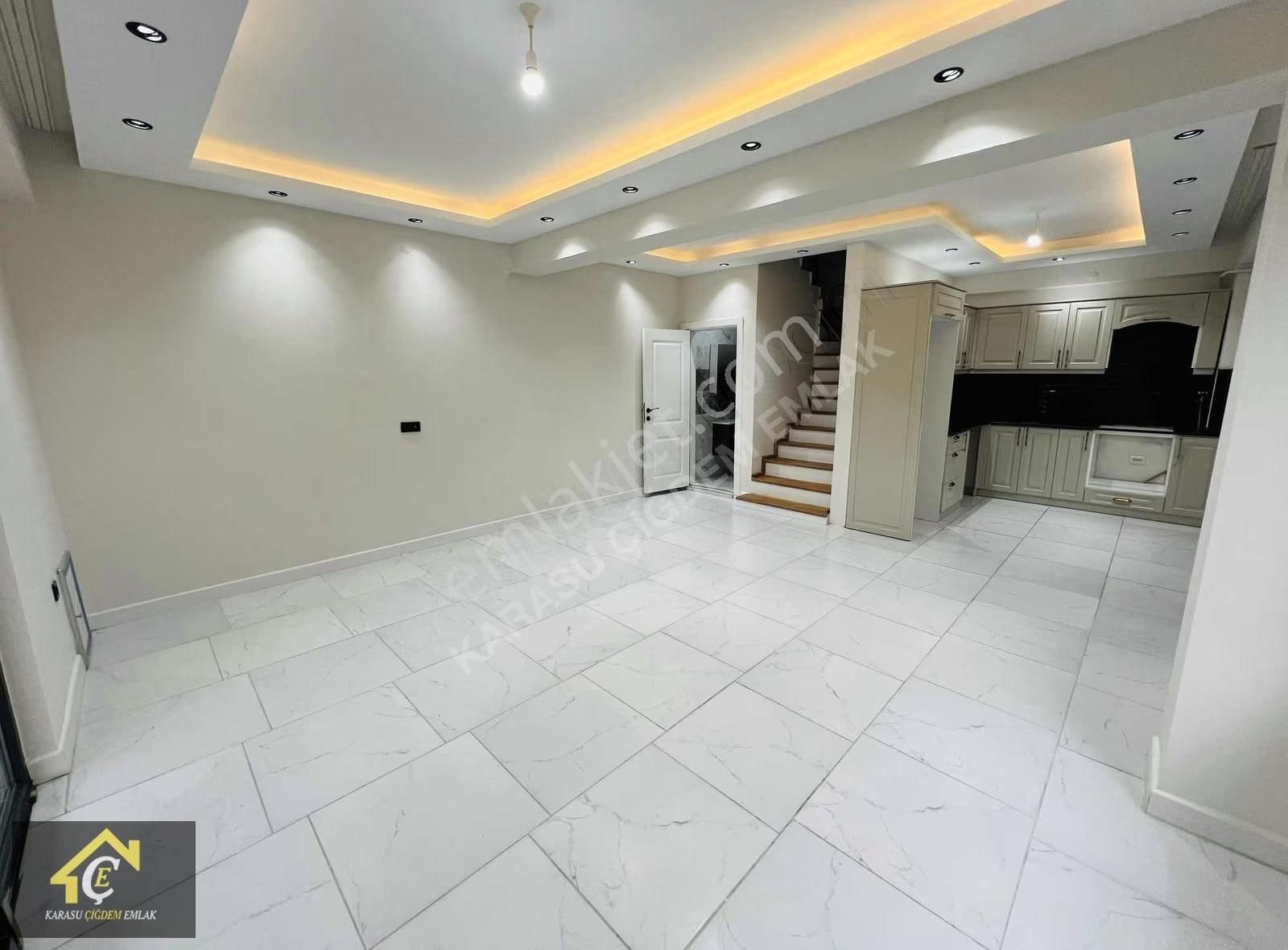 Karasuda 3+1 Yerden Isıtmalı Tripleks Yapı Çiğdem Emlak - Görsel 4