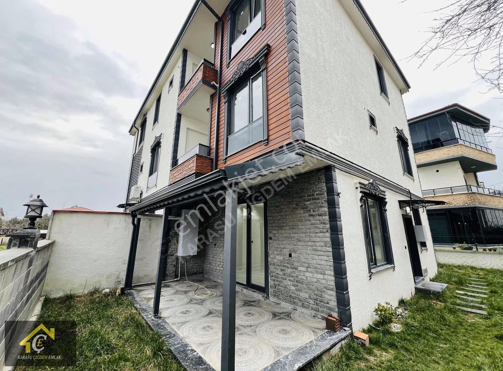 Karasuda 3+1 Yerden Isıtmalı Tripleks Yapı Çiğdem Emlak - Görsel 9