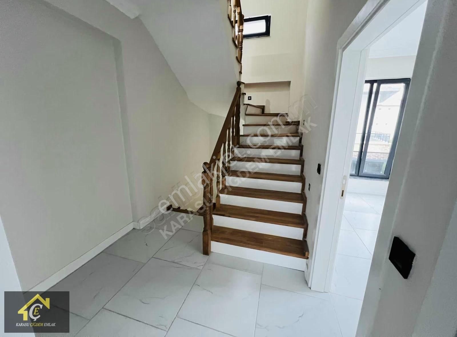 Karasuda 3+1 Yerden Isıtmalı Tripleks Yapı Çiğdem Emlak - Görsel 6