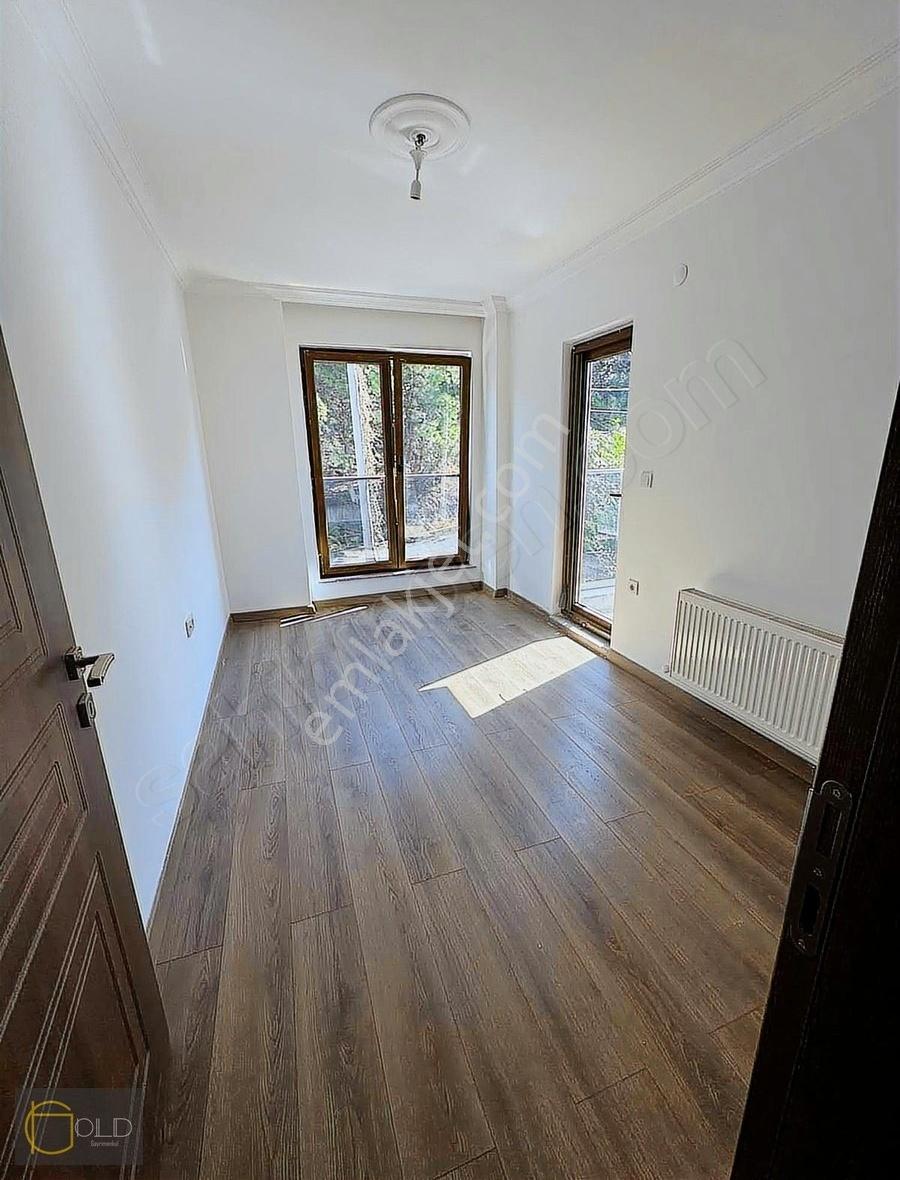 Güzelyalı'da Doğa Ve Denizle Bir Yaşam 4+1 Bahçeli Lüks Villa - Görsel 24