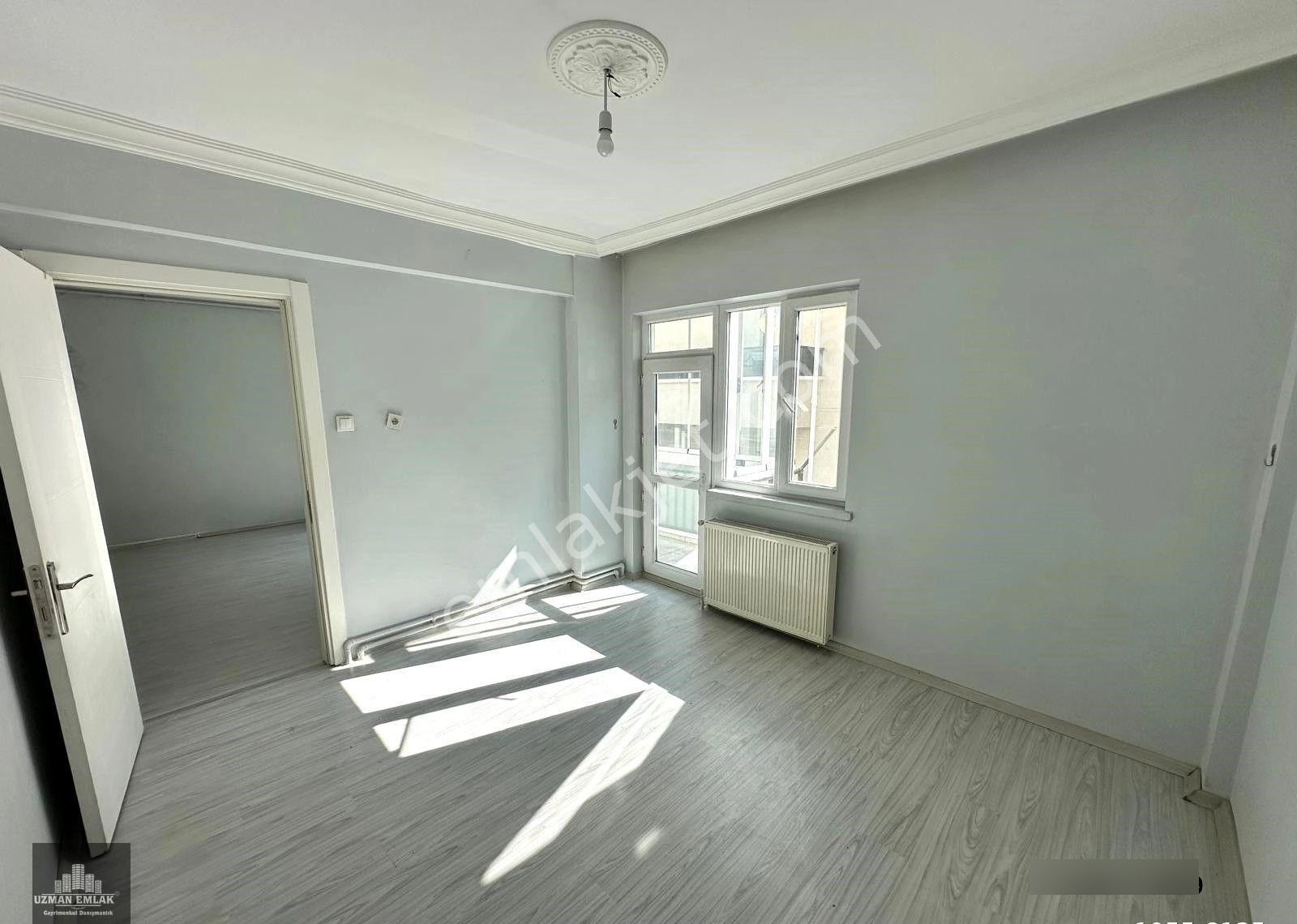Uzman Emlak'dan Çiçekli Mh'de Yunusemre Cadde Yakını 1.katta 2+1 Yapılı Daire - Görsel 9