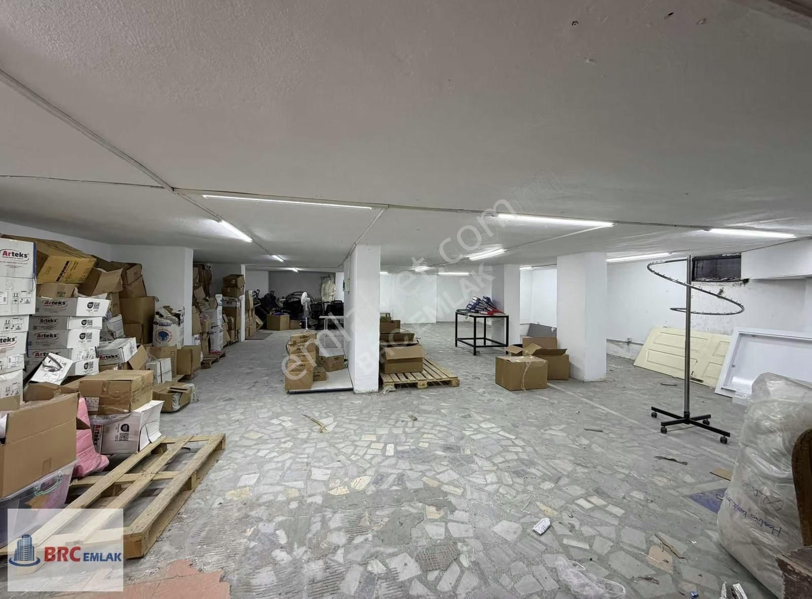 Bağcılar Güneşli 15 Temmuz Mah 300m2 İki Katlı Satılık Dükkan - Görsel 2