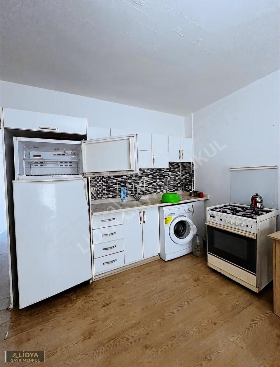 Erdemli Sahilde Satılık 1+1 Daire - Denize Yakın - Görsel 8