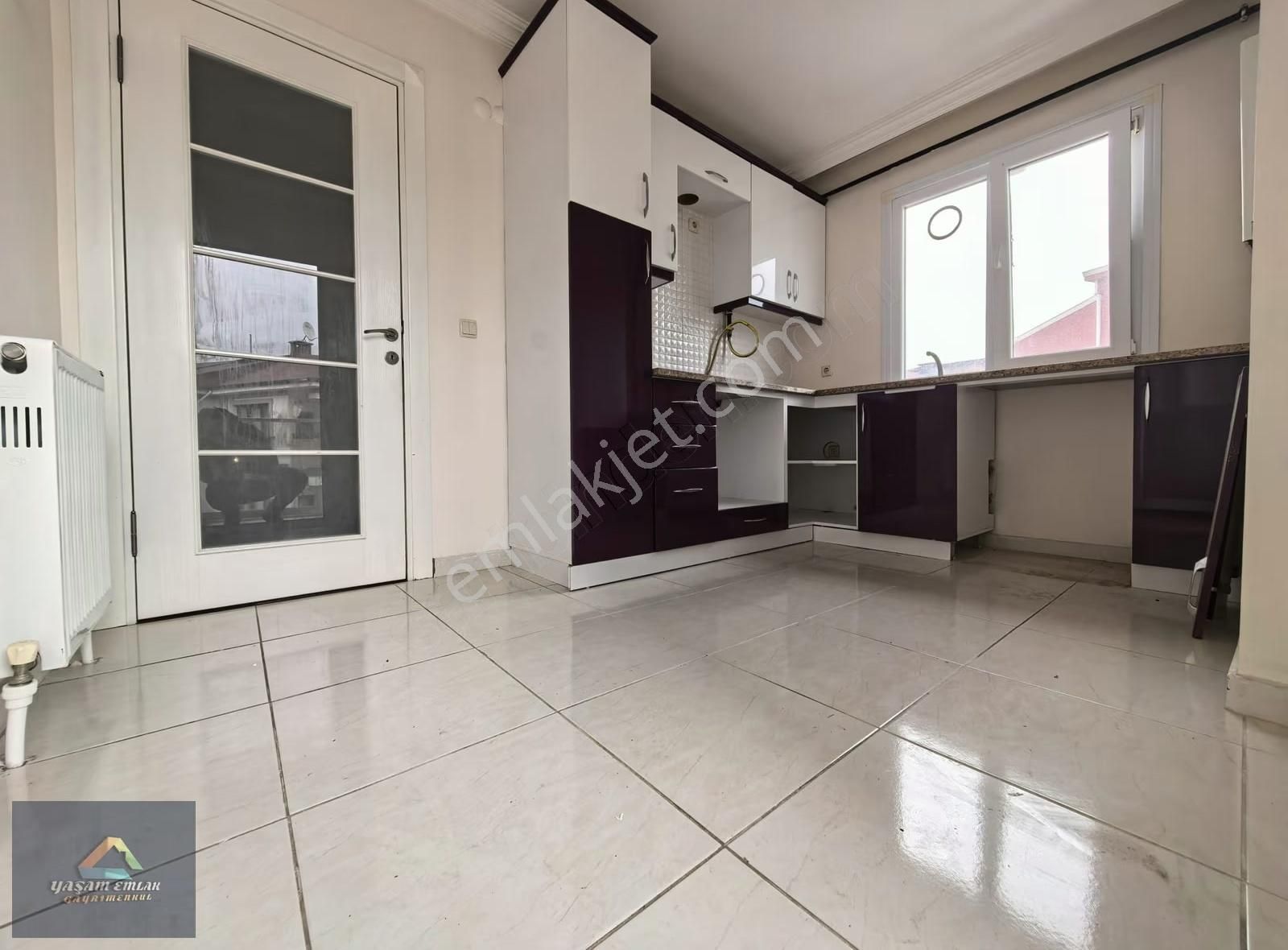 Yaşam Emlak'tan Pendik Şeyhli'de Krediye Uygun 3+1 Satılık Daire