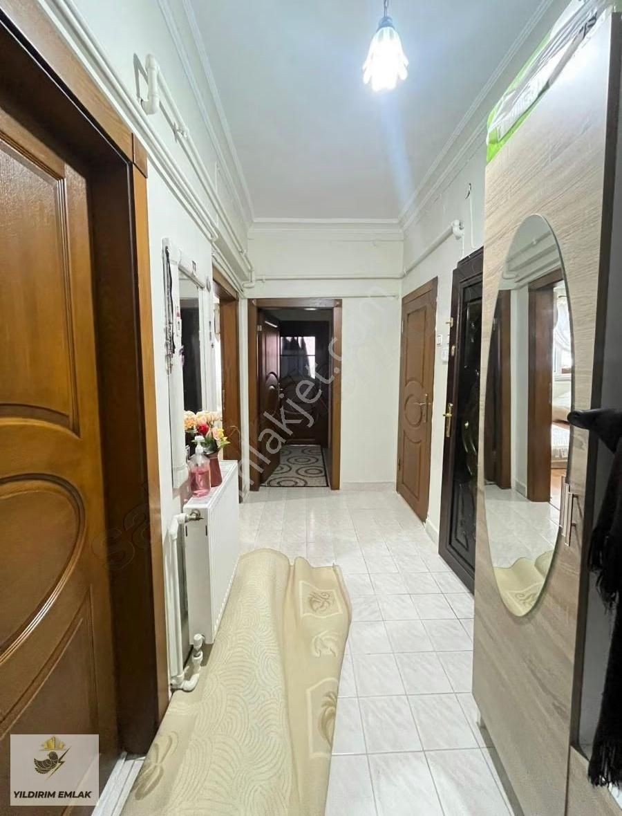 Yıldırım Emlak'tan Çarşıda 3+1 Ara Katta Komple Yapılı Daıre - Görsel 12