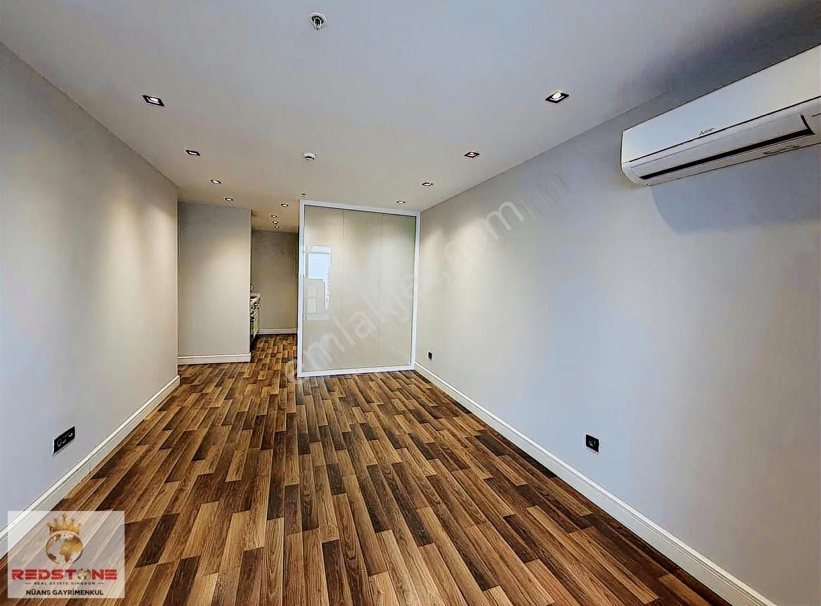 Meydan Halkalı Sitesi Ticari Teraslı Kiralık 2+1 Büyük Tip Daire - Görsel 18