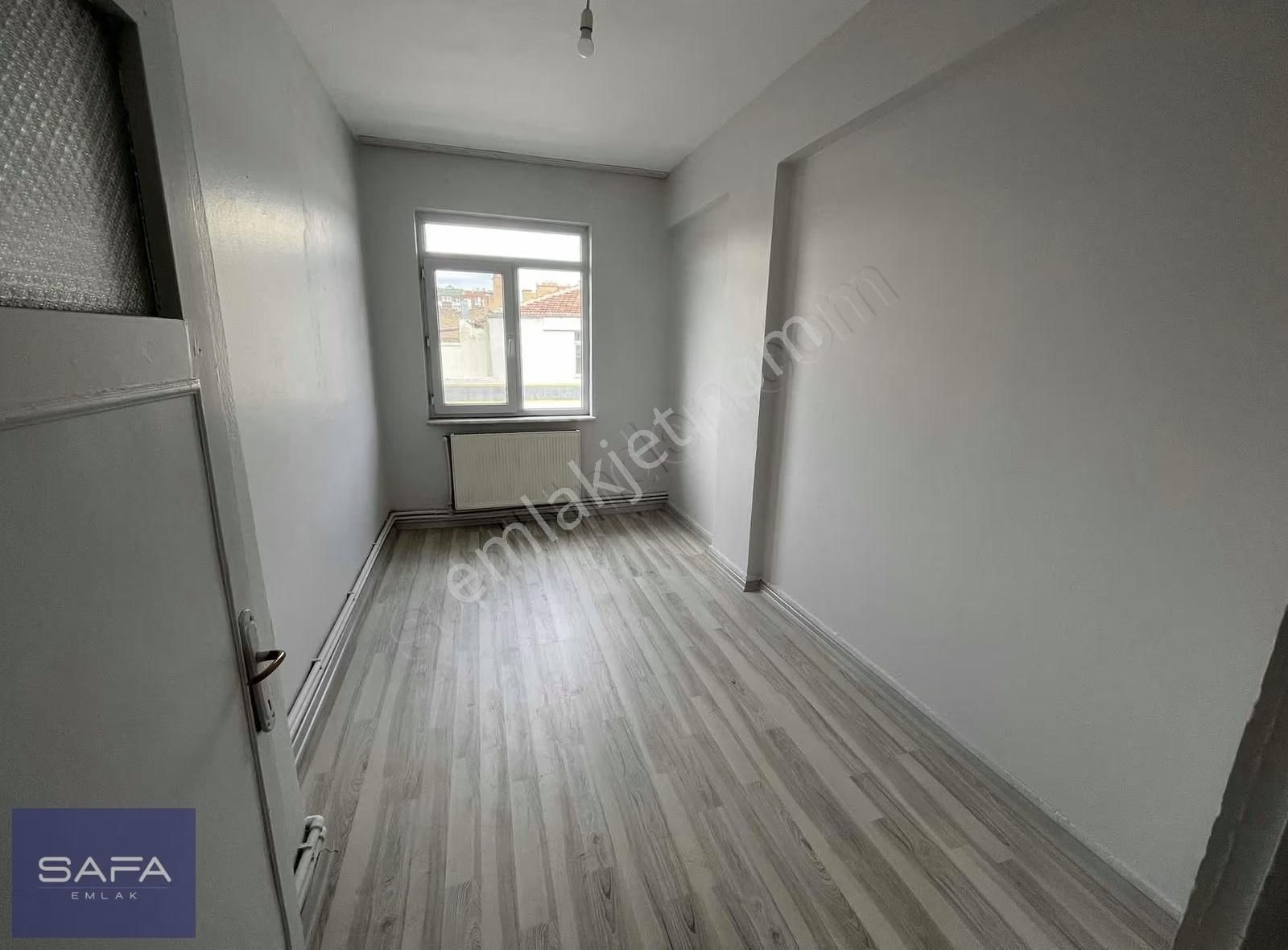 Fevzi Çakmak Mahallesinde Full Yapılı Kiralık Son Kat Daire - Görsel 4