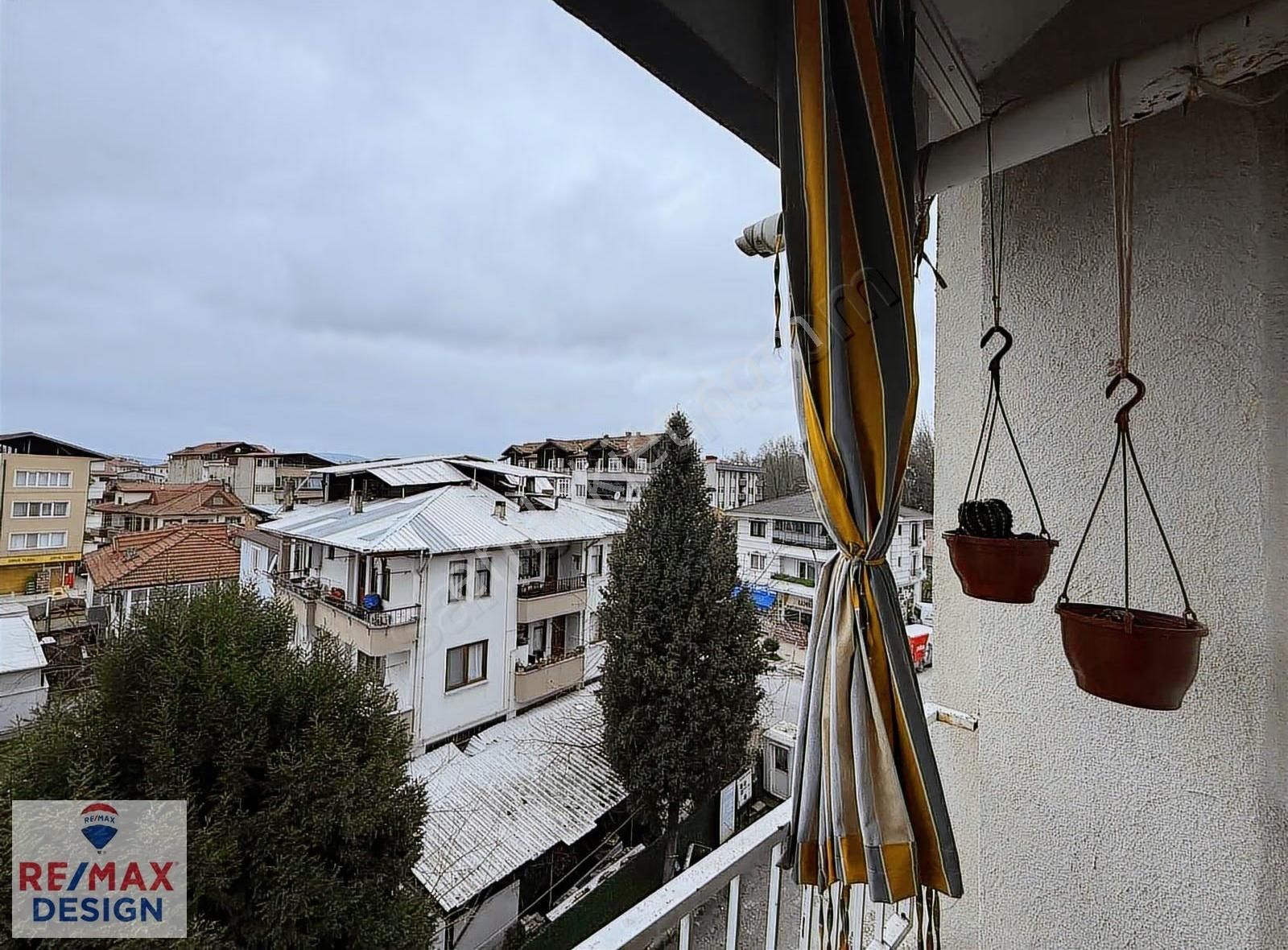 Adapazarı Yağcılar Altay Sitesi Satılık 3+1 Remax Desıgn - Görsel 11