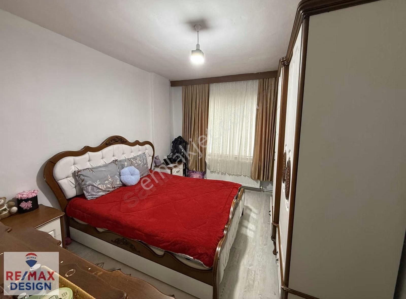 Adapazarı Yağcılar Altay Sitesi Satılık 3+1 Remax Desıgn - Görsel 5