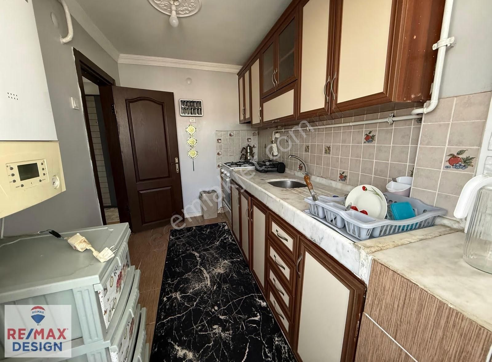 Ozanlar Perşembe Pazarının Yanında Satılık Daire Remax Design - Görsel 21