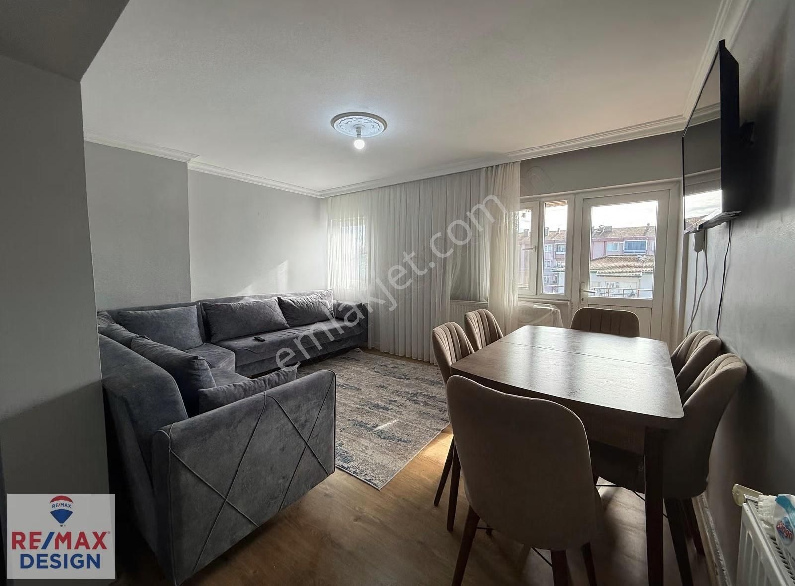 Ozanlar Perşembe Pazarının Yanında Satılık Daire Remax Design - Görsel 6