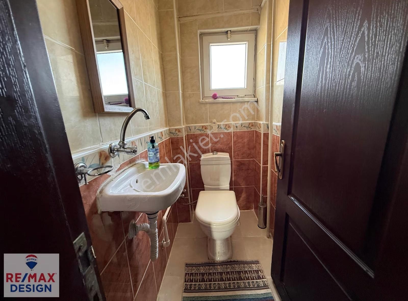 Ozanlar Perşembe Pazarının Yanında Satılık Daire Remax Design - Görsel 15