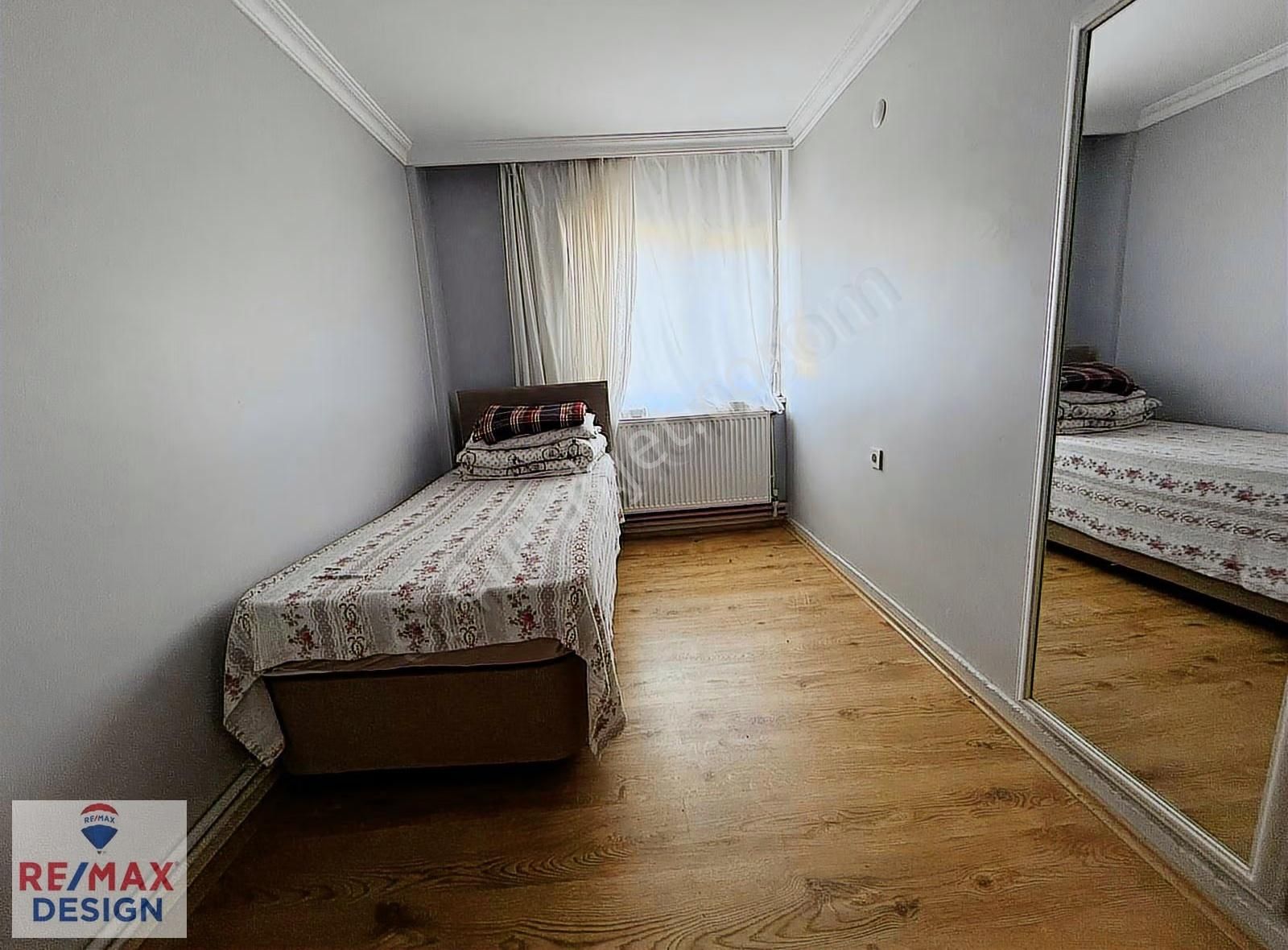 Ozanlar Perşembe Pazarının Yanında Satılık Daire Remax Design - Görsel 4