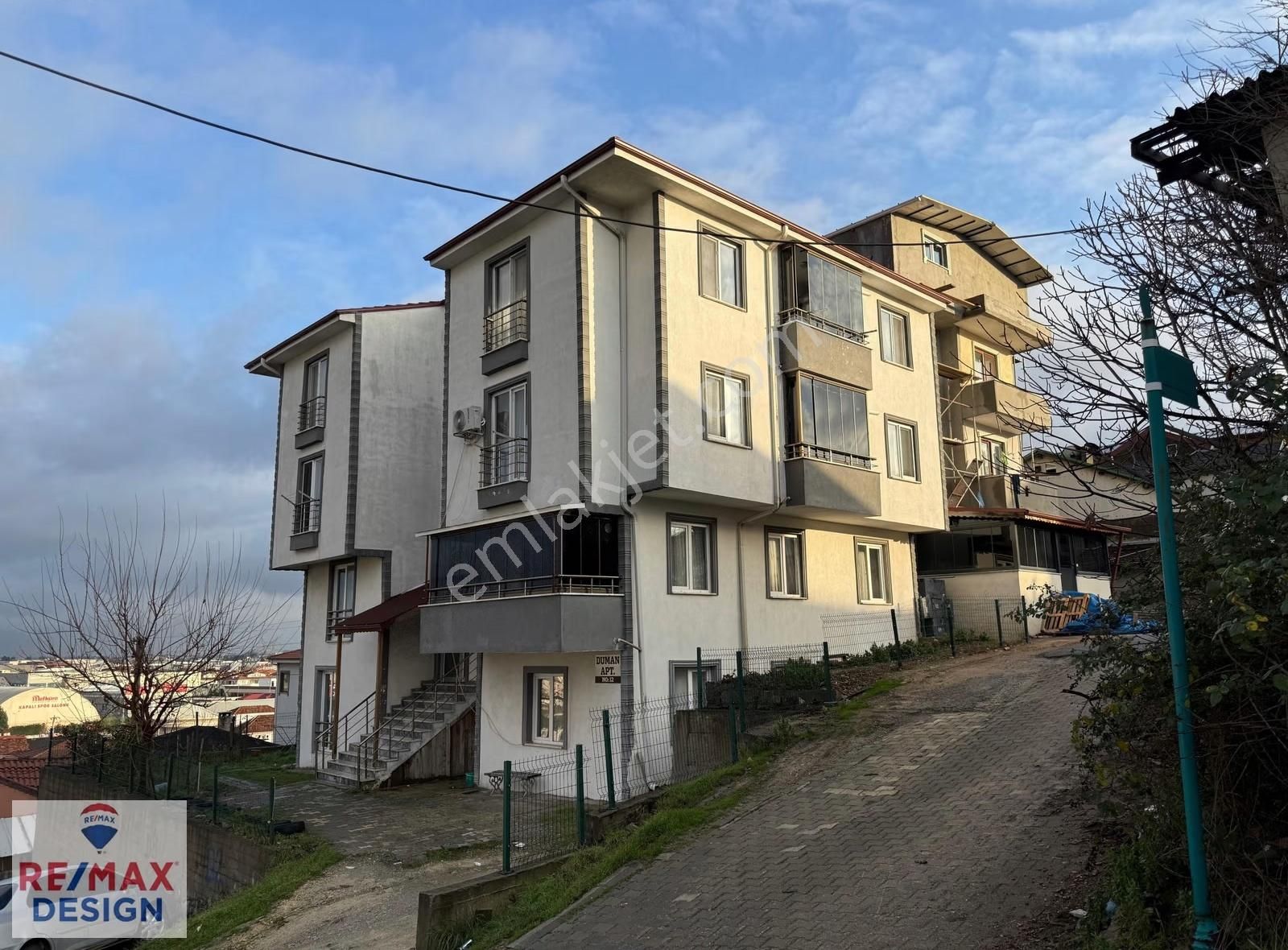 Sakarya Erenlerde Satılık 2+1 Daire Remax Design - Görsel 2