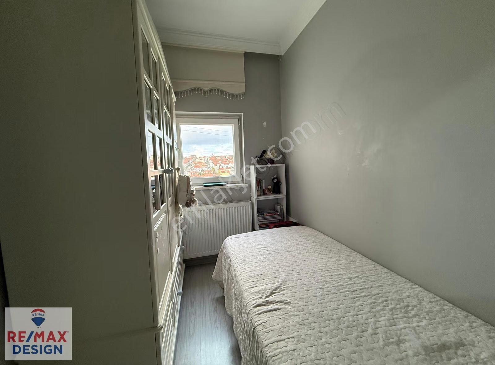 Sakarya Erenlerde Satılık 2+1 Daire Remax Design - Görsel 6