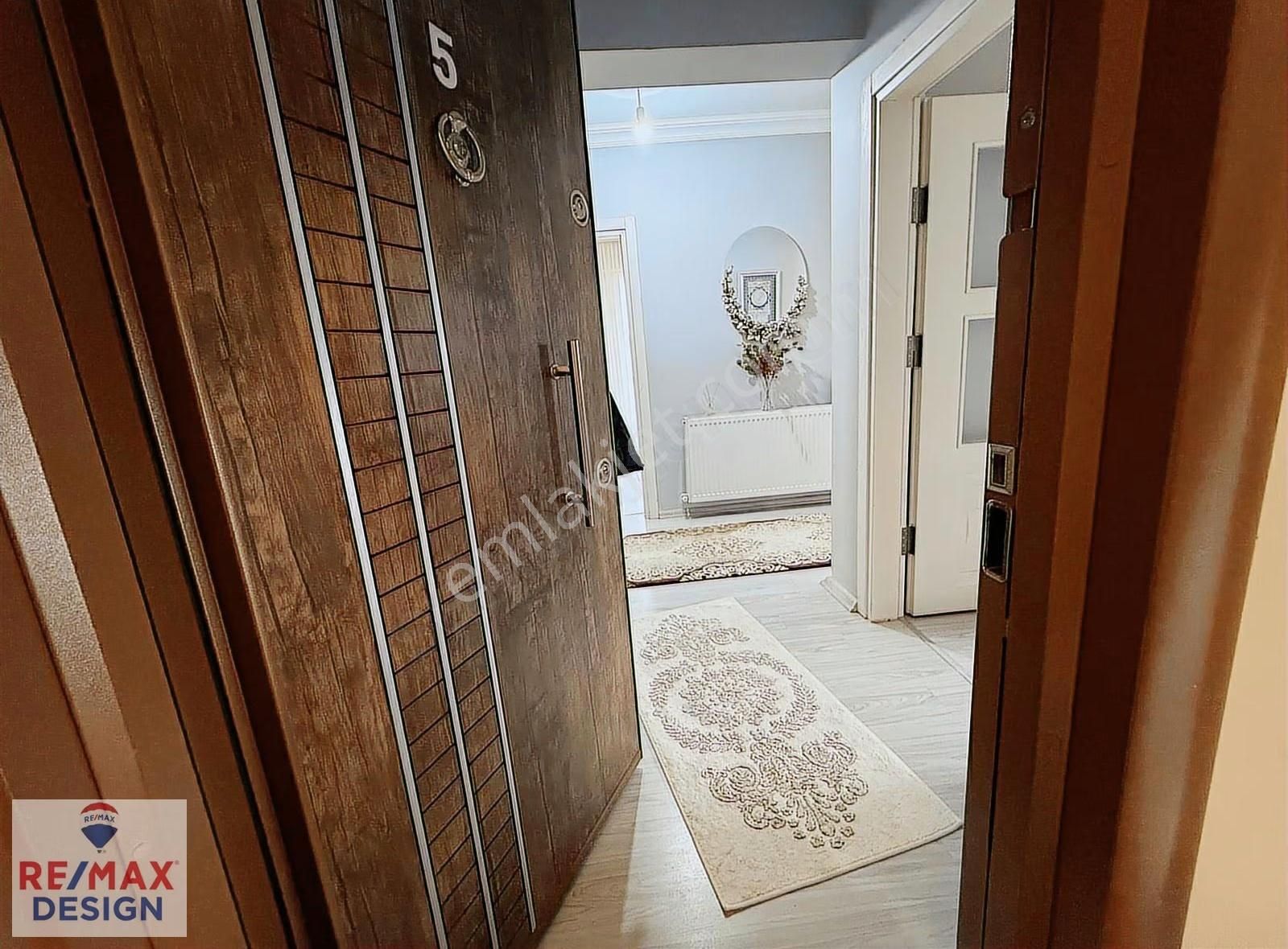 Sakarya Erenlerde Satılık 2+1 Daire Remax Design - Görsel 11