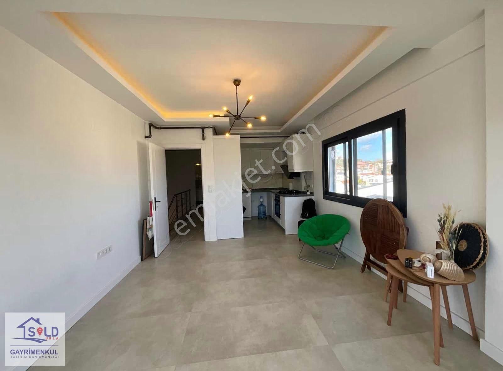 Urla Yaka Mah 3+1 Deniz Manzaralı Bahçeli Satılık Daire - Görsel 7