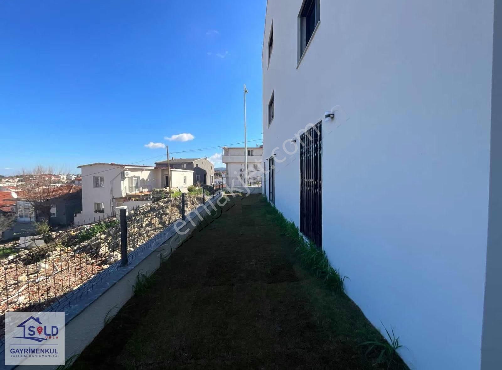 Urla Yaka Mah 3+1 Deniz Manzaralı Bahçeli Satılık Daire - Görsel 13