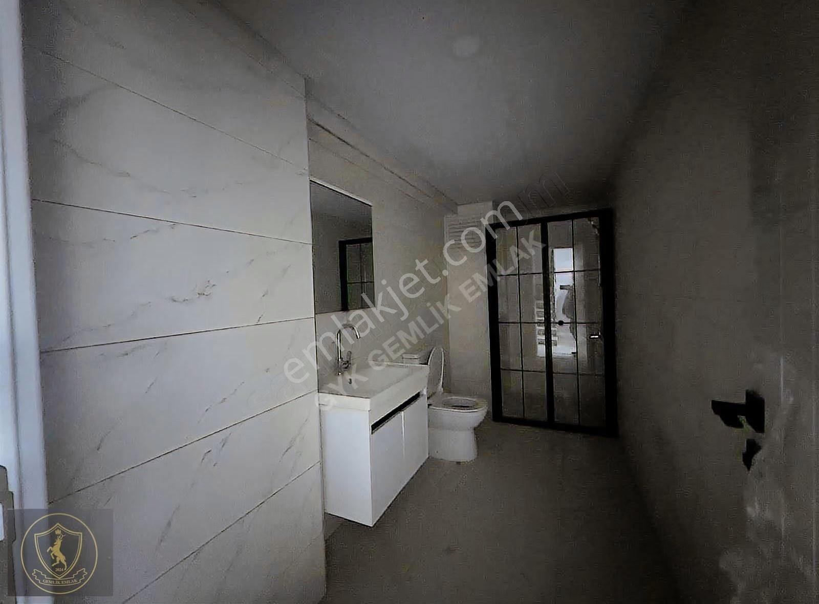 Gyk_gemlik Emlaktan Satılık 6+1 Dubleks Daire