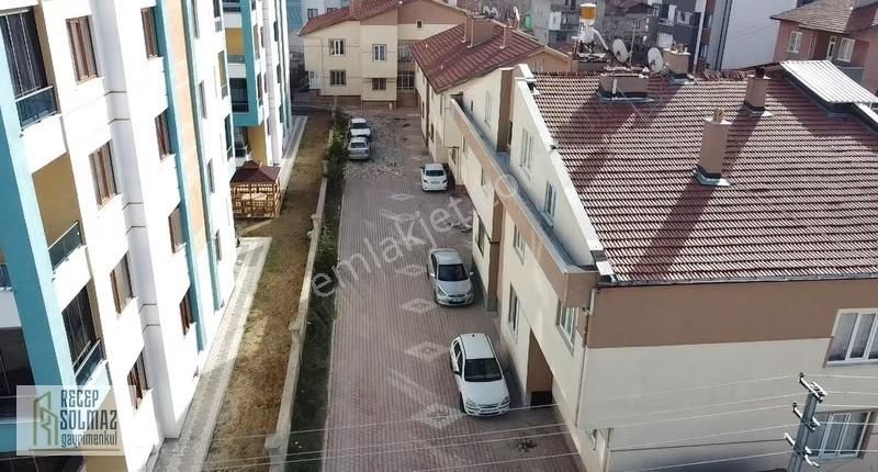 Uluğbey Mah.satılık Müstakil Tadında 3+1 Daire - Görsel 2