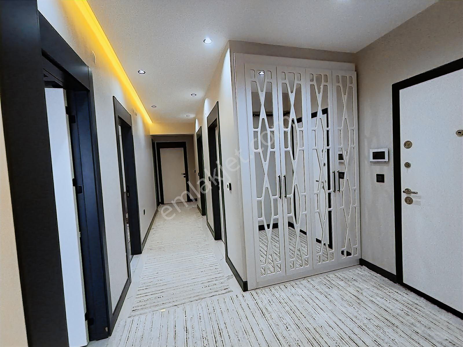 Ali Bey'den Yakacıkda 1. Katta 4+1, Ultralüx, Yeni Binada - Görsel 8