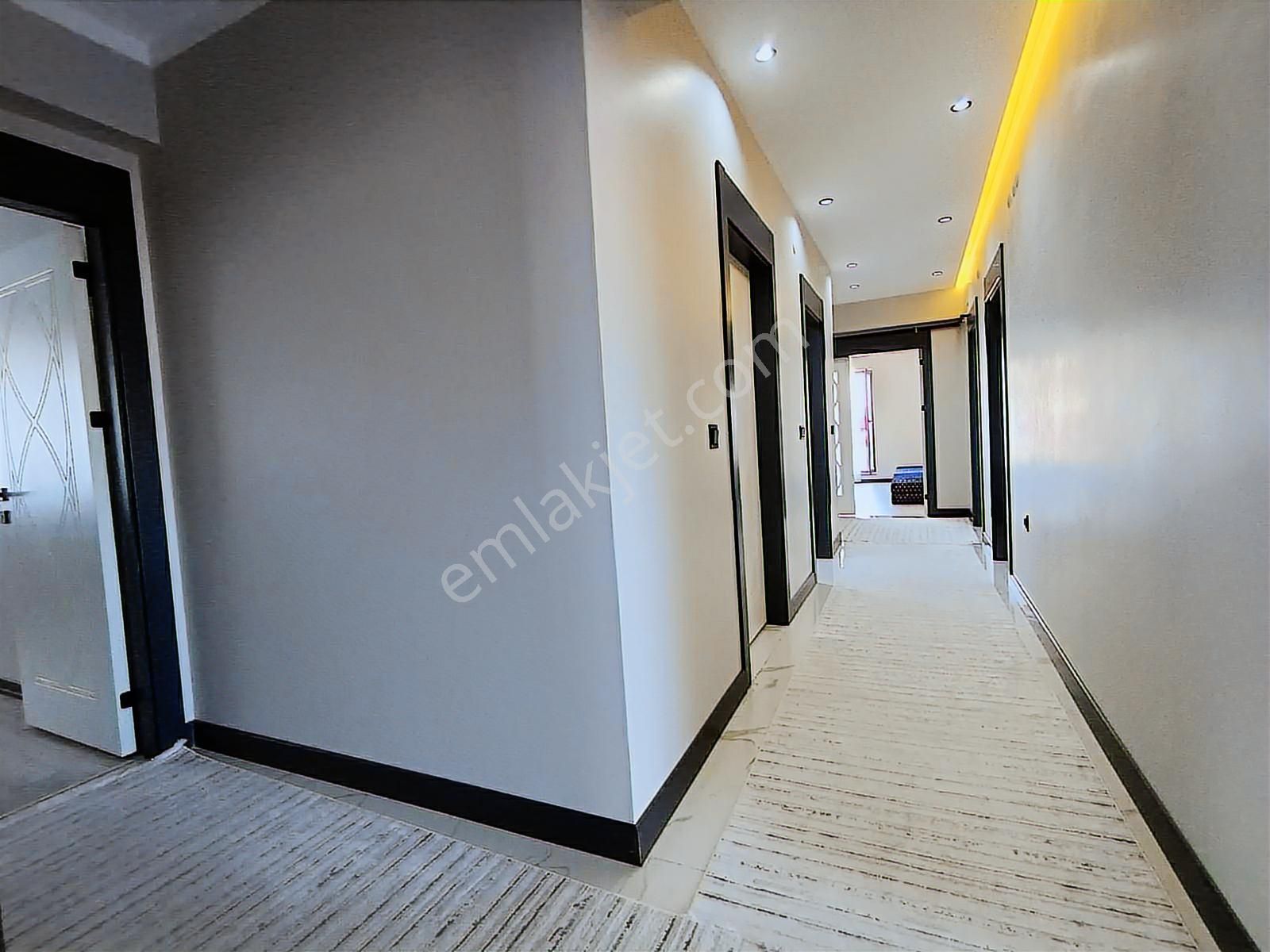 Ali Bey'den Yakacıkda 1. Katta 4+1, Ultralüx, Yeni Binada - Görsel 17