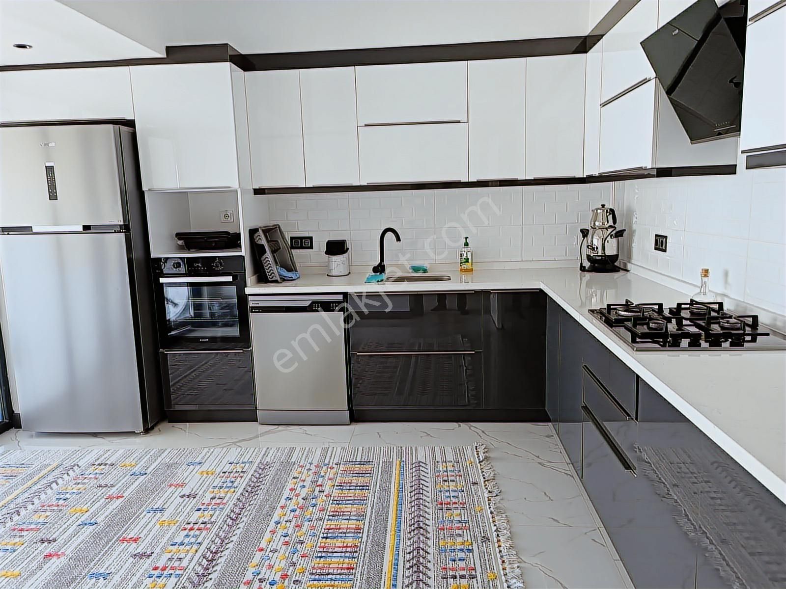 Ali Bey'den Yakacıkda 1. Katta 4+1, Ultralüx, Yeni Binada - Görsel 27