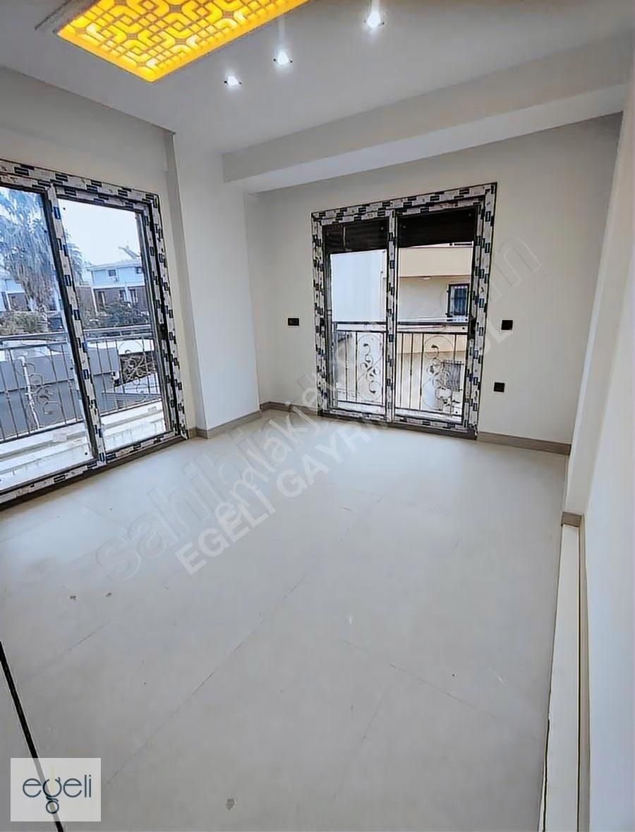 ''davutlar Sahilinde 560m2 Arsa İcinde Tam Müstakil Villa'' - Görsel 14