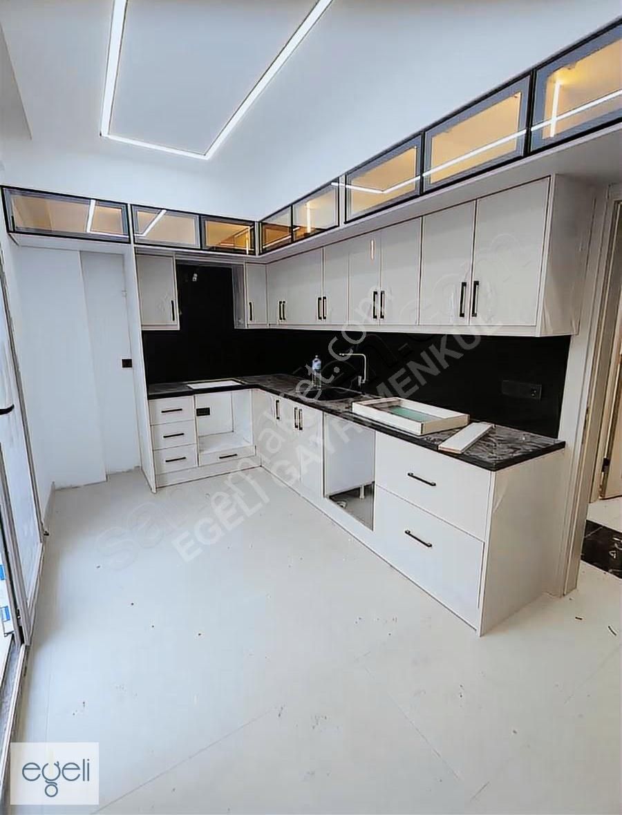 ''davutlar Sahilinde 560m2 Arsa İcinde Tam Müstakil Villa'' - Görsel 24