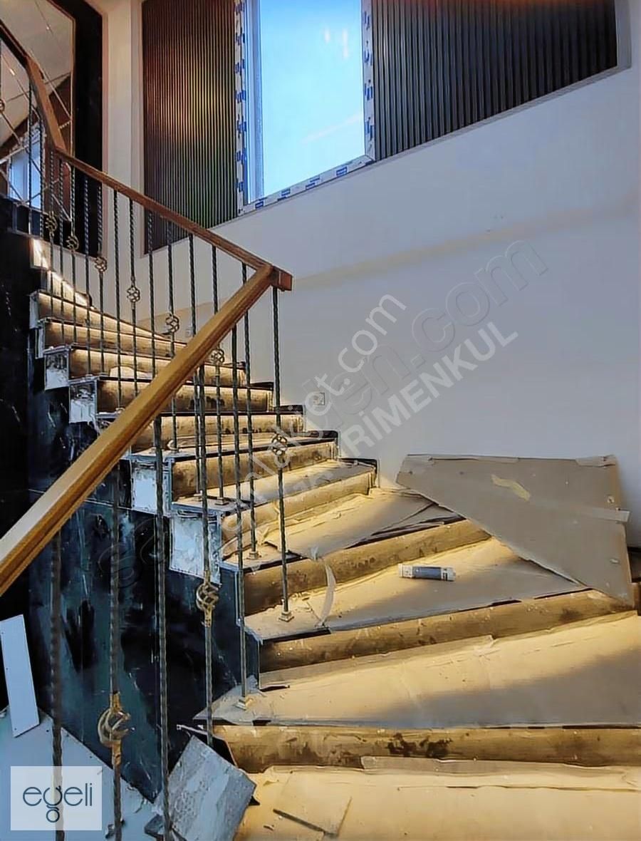 ''davutlar Sahilinde 560m2 Arsa İcinde Tam Müstakil Villa'' - Görsel 3