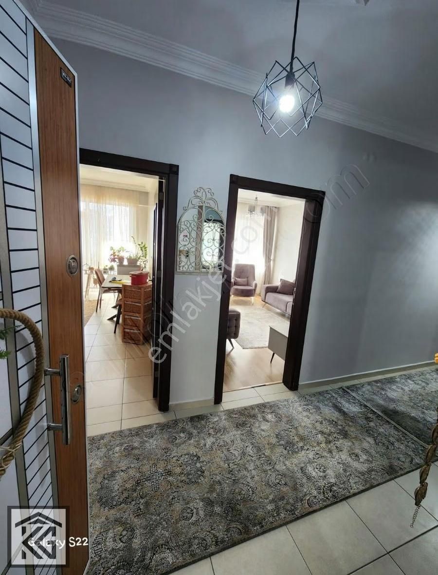 Kocalardan Fetih Caddesi Üstü Arakat Çok Geniş Cam Balkonlu 3+1 - Görsel 6