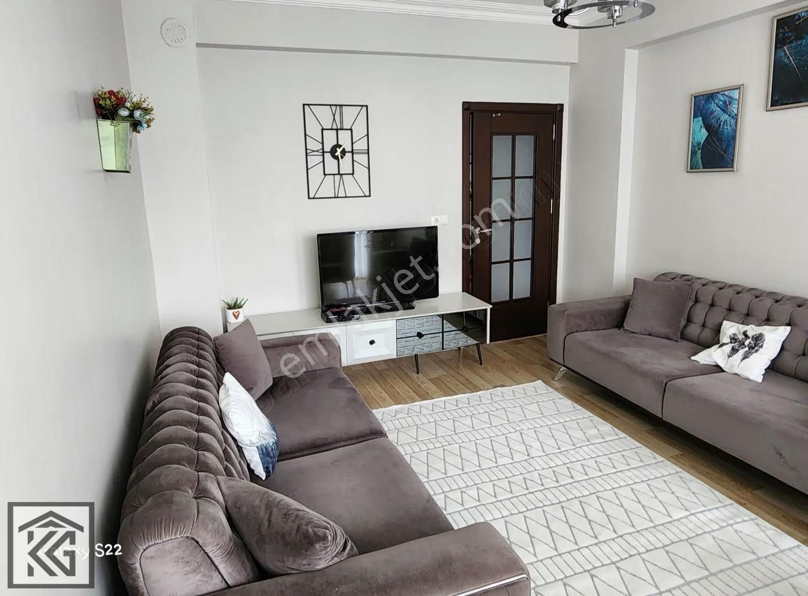 Kocalardan Fetih Caddesi Üstü Arakat Çok Geniş Cam Balkonlu 3+1 - Görsel 19