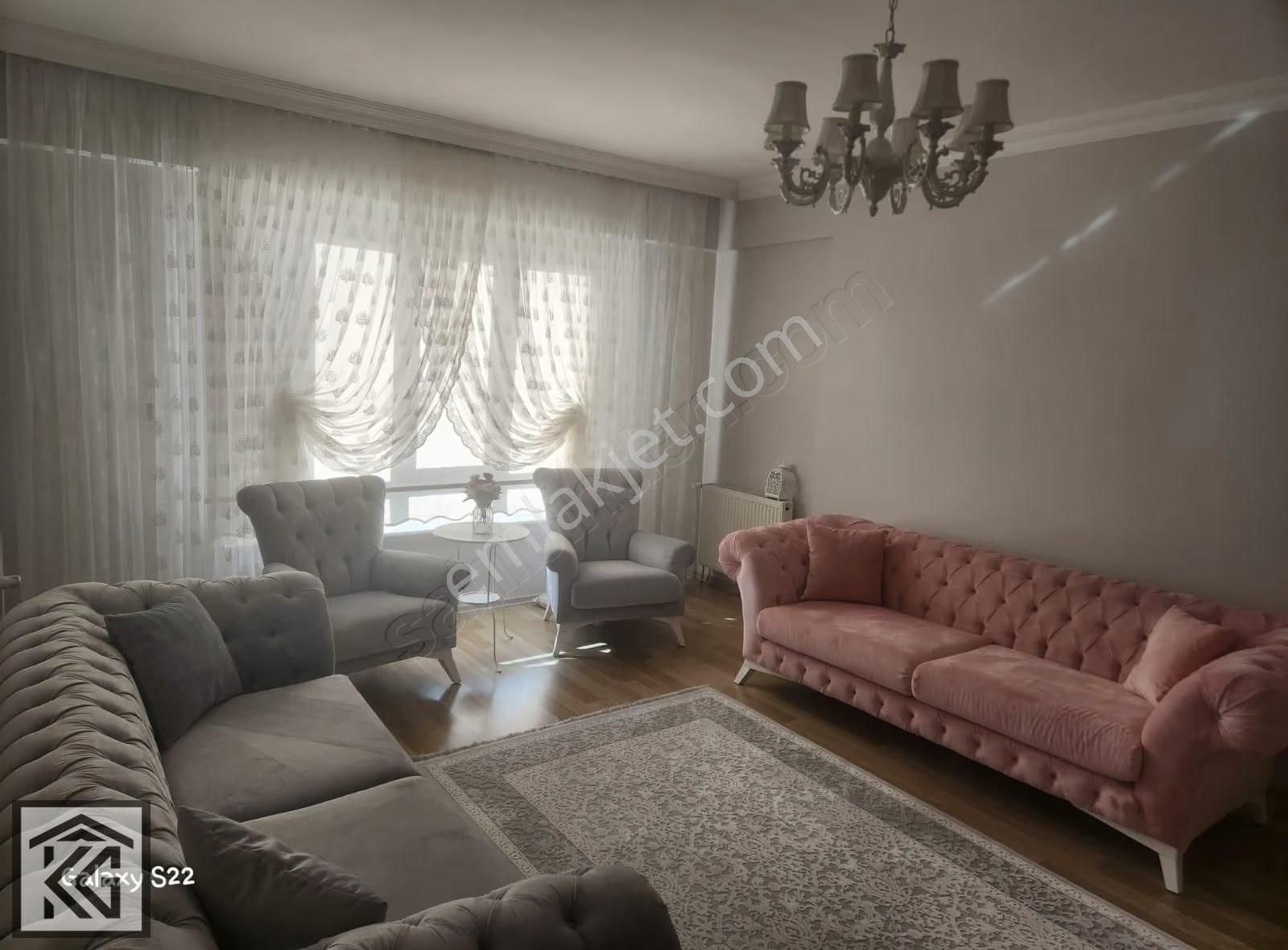 Kocalardan Fetih Caddesi Üstü Arakat Çok Geniş Cam Balkonlu 3+1 - Görsel 15