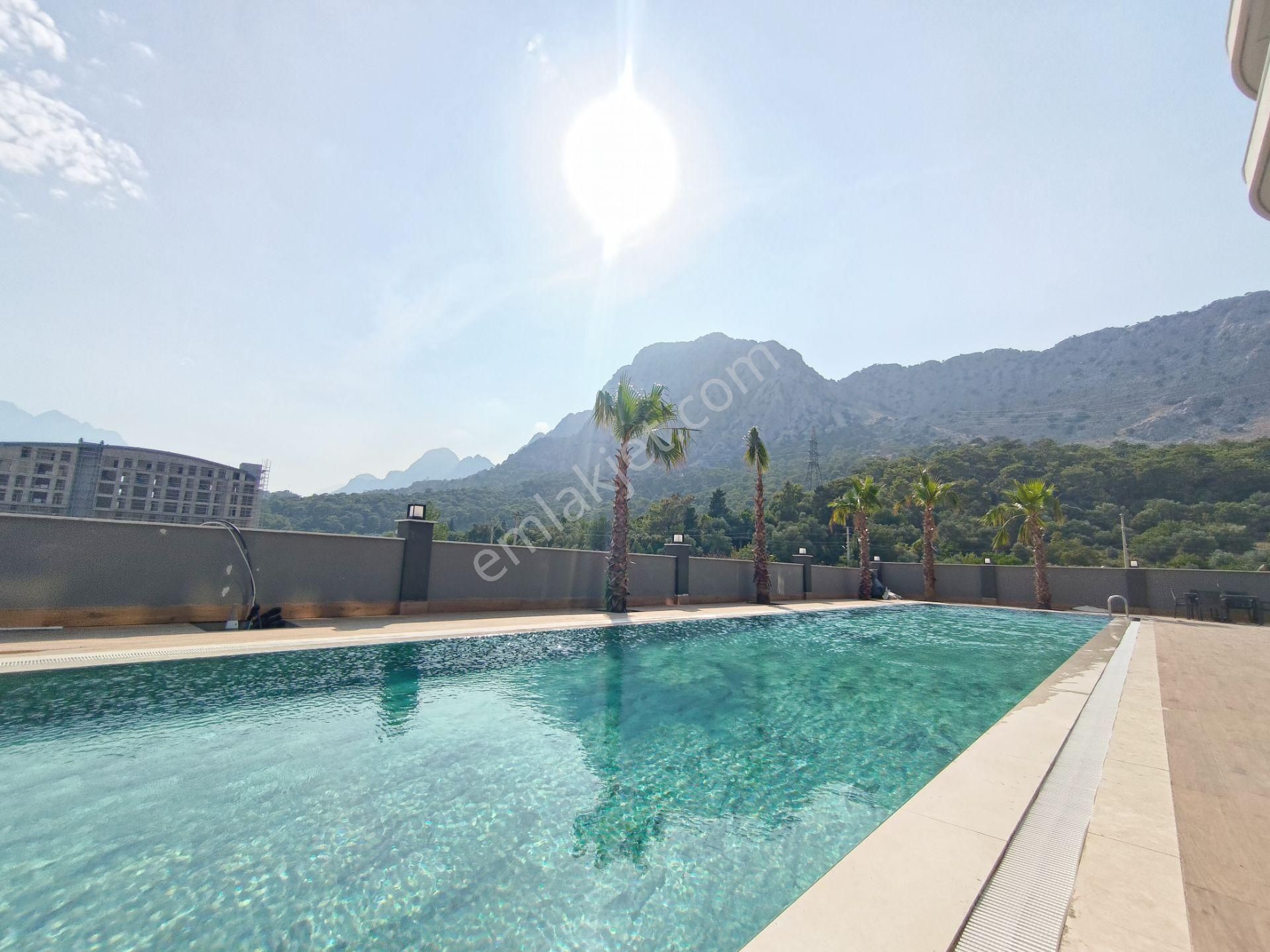 Konyaaltında Kiralık 2+1 Daire | Havuzlu Kapalı Otoparklı Dublex - Görsel 4