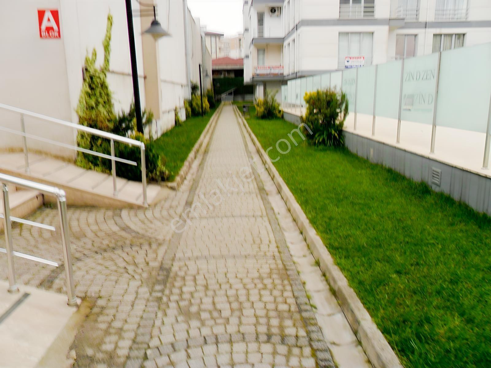 Taşdelen Merkezde Siteiçi 1+1 Girişkat 90m2 Geniş Balkonlu Daire - Görsel 18