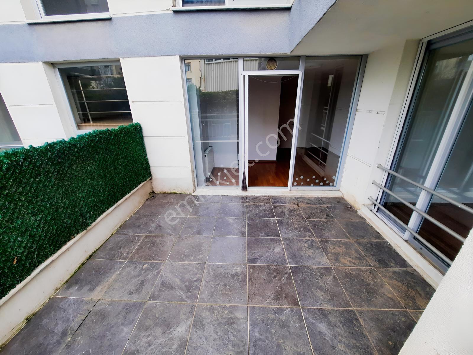 Taşdelen Merkezde Siteiçi 1+1 Girişkat 90m2 Geniş Balkonlu Daire - Görsel 23
