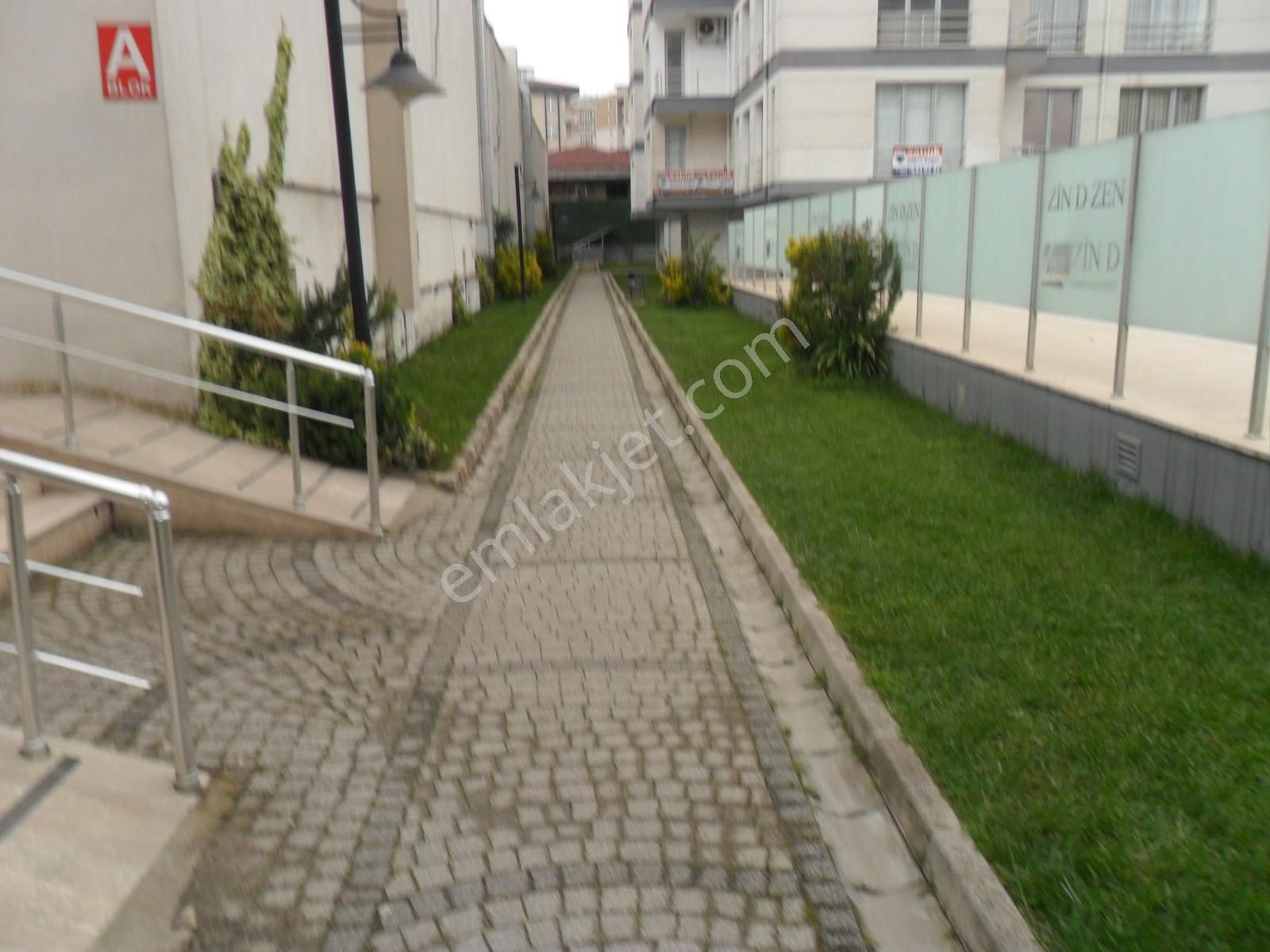 Taşdelen Merkezde Siteiçi 1+1 Girişkat 90m2 Geniş Balkonlu Daire - Görsel 18