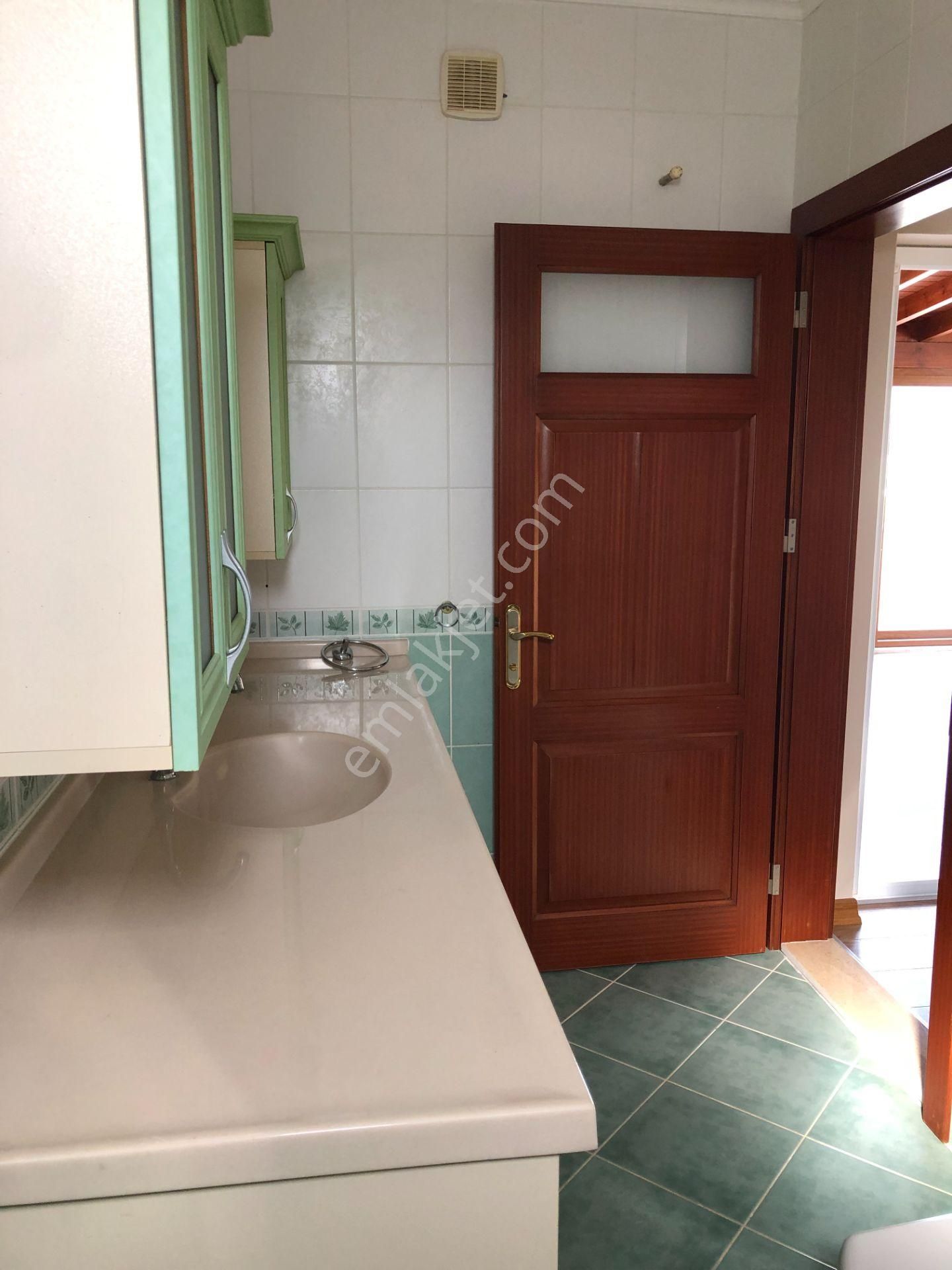 Bodrum Turgutreis Merkezde Satılık 3+2 Müstakil Villa - Görsel 24